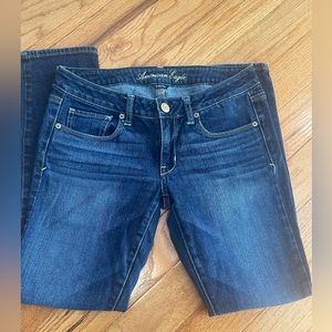 American eagle dark wash skinny jeans size 6